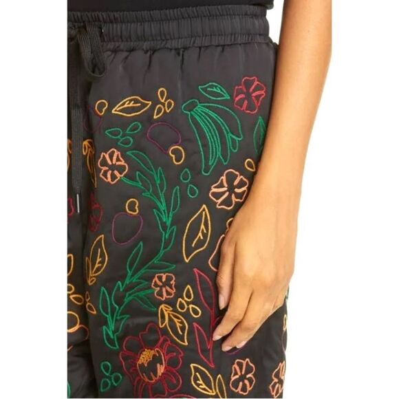 NEW FARM Rio Black Pants Embroidered Intricate Tropical Embroidery Satin Size M - Picture 5 of 15